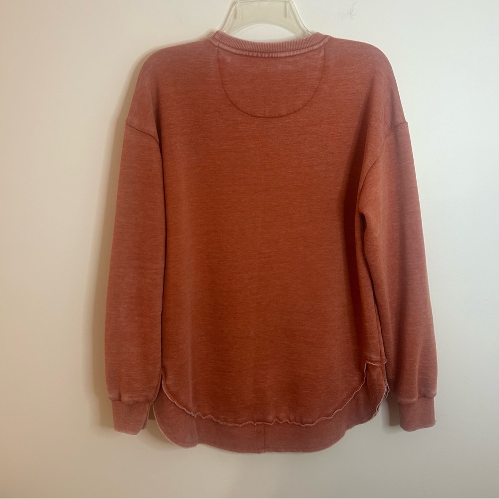 The Nash Collection Nashville Women’s Distressed Crewneck Medium Burnt Orange View 3